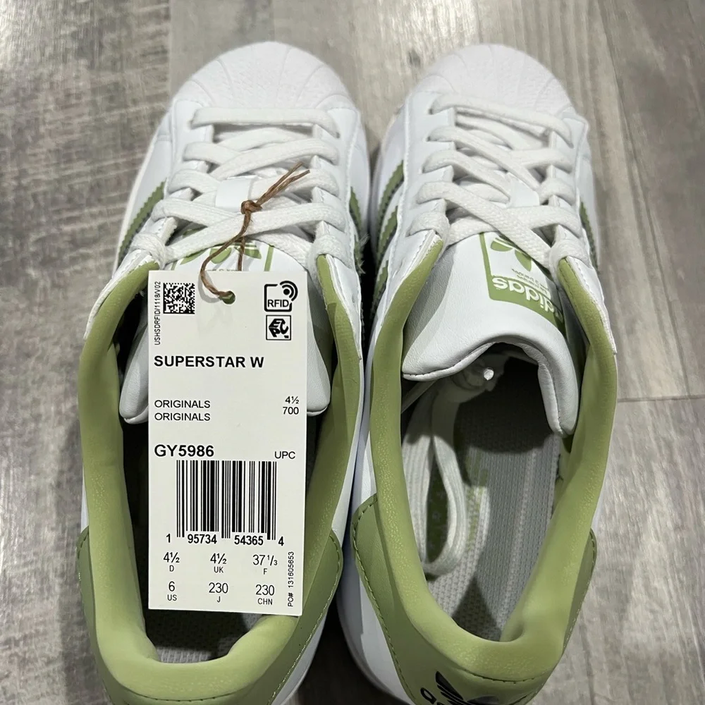 White magic Lime superstar - Picture 7 of 7